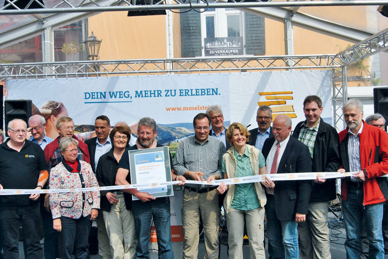 Gemeinsam fuer den Moselsteig: Offizielle Eroeffnung des Moselsteigs in Bernkastel-Kues am 12. April 2014.
